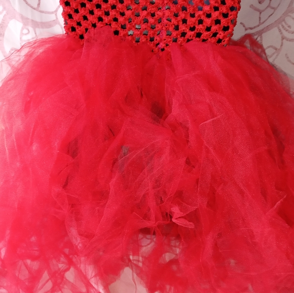 Red Tutu - Picture 3 of 8